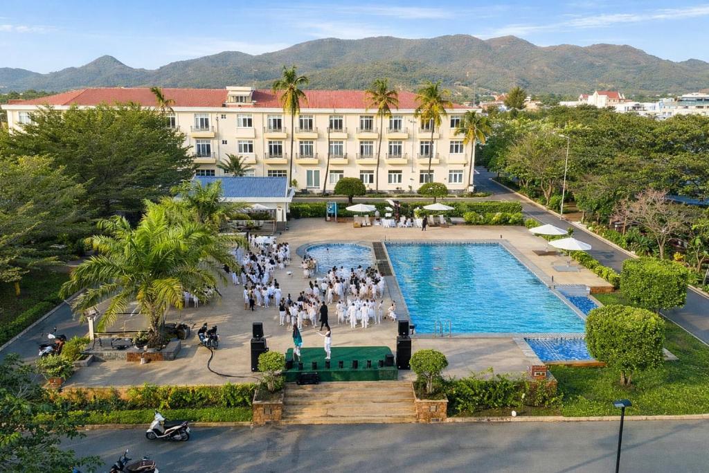 Khu nghỉ dưỡng Ba Son