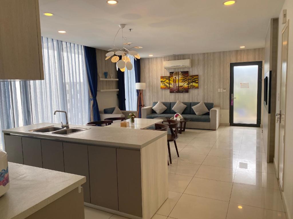 Maldives B3-30 Oceanami Villas Beach Club - Three - Bedroom Villa