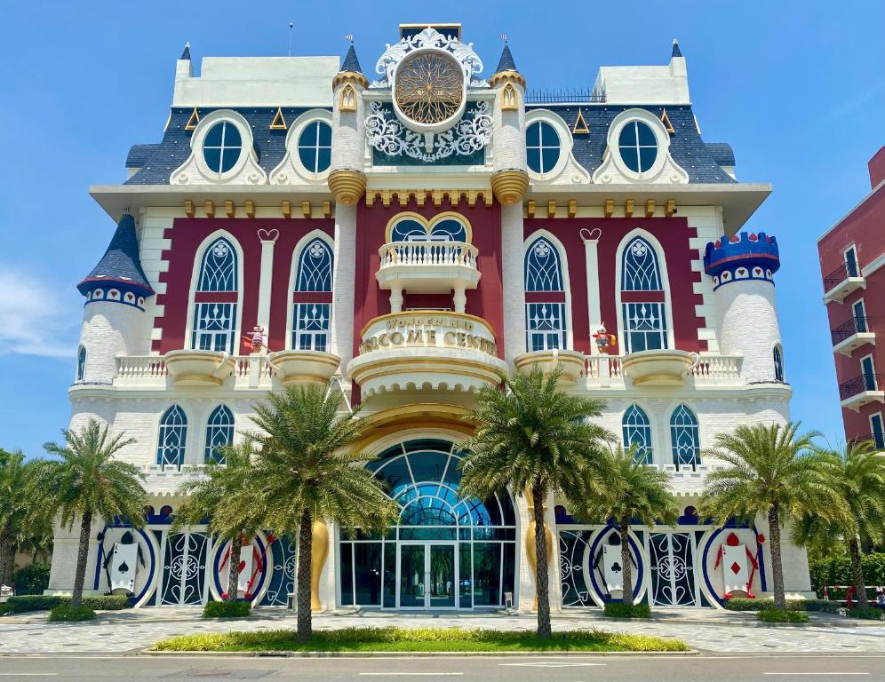 Wonderland Royal Mansions Hồ Tràm